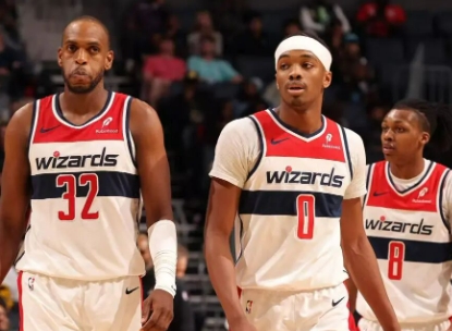 12月13日对决：骑士“铁骑”踏平奇才“残阵”，东部格局再添变数