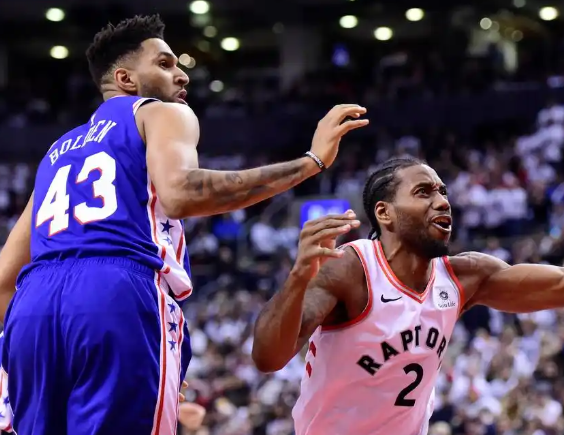 猛龙：逆风展翅，赛场演绎坚韧传奇