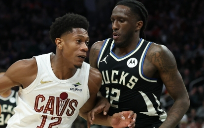 伤病阴云下的对决：篮网能否借主场之利掀翻残阵雄鹿？