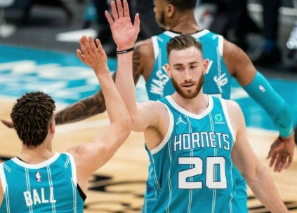 蜂鸟争锋夜：黄蜂“青春风暴”能否掀翻残阵老鹰？