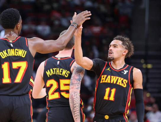 老鹰振翅：从黑马崛起至季后赛的热血征程