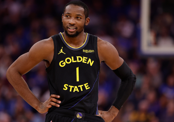 库明加遭雪藏引争议 勇士惜败暴露阵容短板