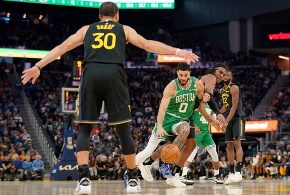 绿军老板点破球迷差异：热爱各有模样