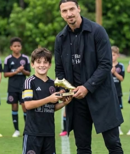 伊布认证的“迷你梅西”，7岁西罗初露锋芒