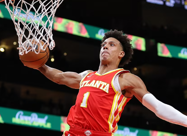 老鹰振翅：从逆境到高飞的蜕变之路