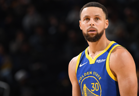 领先14分遭逆转！库里点出勇士老毛病 低迷表现难掩无奈