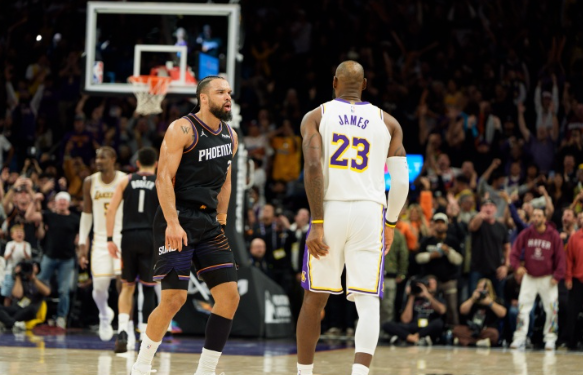 詹姆斯：无人关注的训练，铸就赛场坚韧