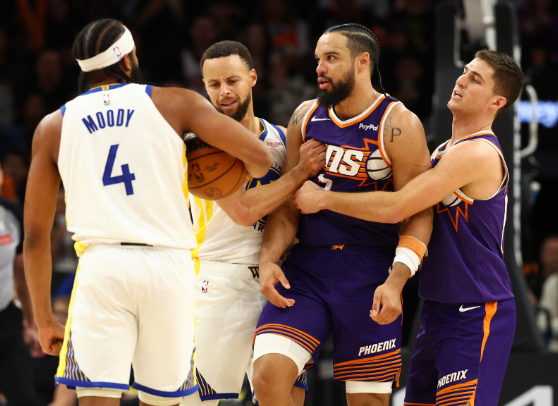 绝杀背后藏争议！狄龙恶犯库里引热议 赛后致歉显懊恼