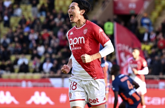 胜局难掩隐忧!南野拓实膝盖重伤存ACL撕裂风险