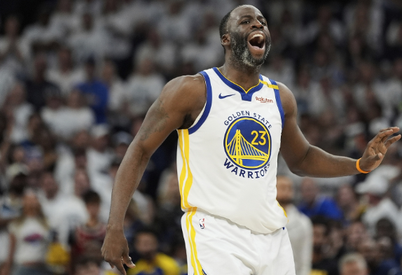 争议插曲！追梦与科尔争吵离场 勇士无他净胜23分