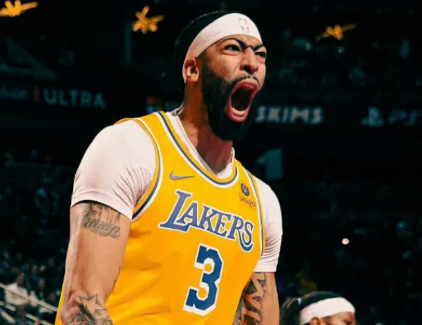 湖人：在挑战中砥砺前行的争冠征程