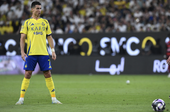 马内虽未破门仍获力挺 主帅：他是我们的C罗梅西