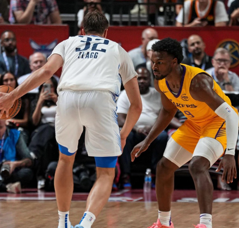 18岁弗拉格准三双助独行侠险胜，剑指圣诞大战勇士