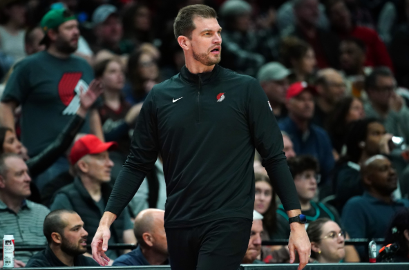 开拓者不敌活塞遭痛批 攻防全崩引媒体人怒怼