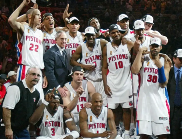 活塞：从季后赛边缘到东部领跑的逆袭传奇