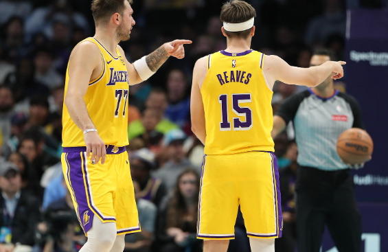 湖人双核领跑联盟！东契奇里夫斯剑指圣诞大战