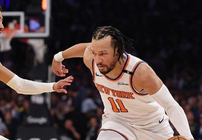 圣诞夜麦迪逊之巅：尼克斯捍卫荣耀，骑士剑指逆袭