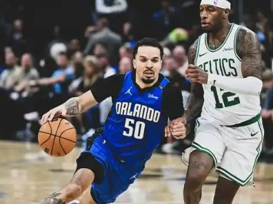 魔蜂对决：黄蜂主场能否刺破魔术防线？