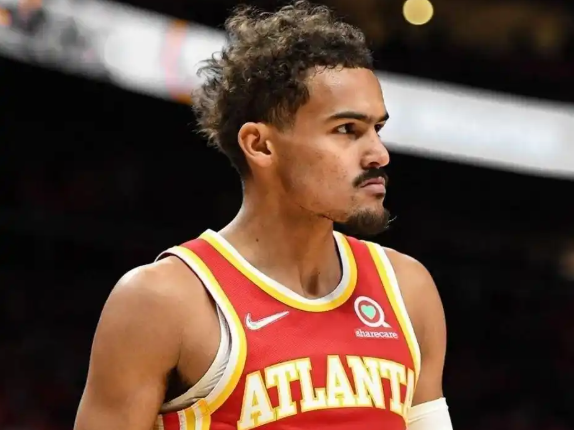 老鹰振翅：在逆境中探寻翱翔之姿