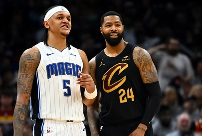 跨年激战：骑士客场挑战太阳，谁能拔得头筹？