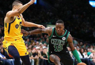 盐湖城高原激战：爵士残阵死磕绿军铁骑