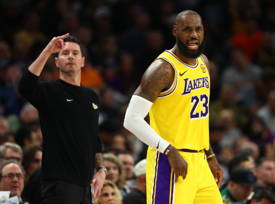 路威帕森斯解读雷迪克施压：非针对詹姆斯 系战术磨合问题