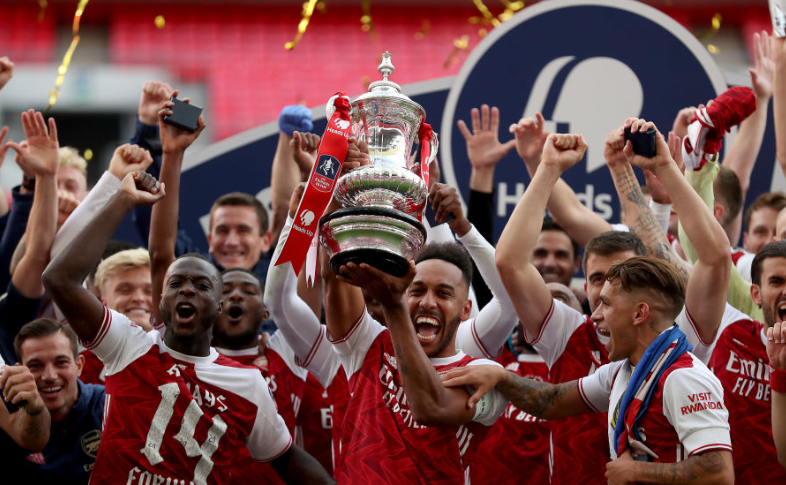 阿森纳欧冠征途：青春风暴席卷，全胜战绩铸就传奇新章