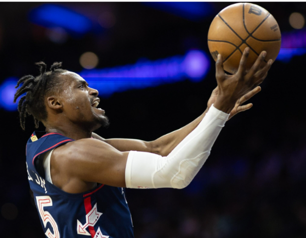 费城76人：伤病阴霾下的逆光前行