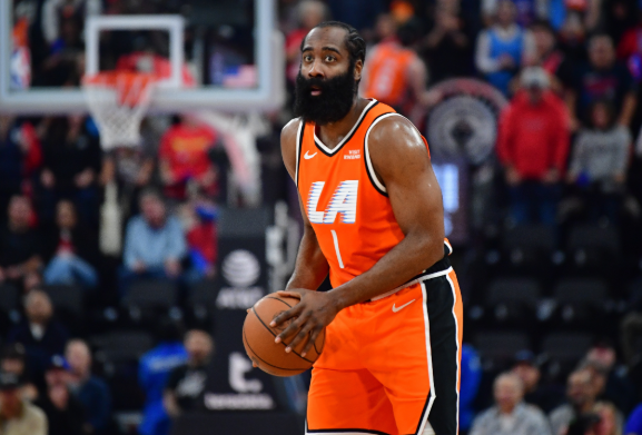 哈登高效串联助快船大胜 五连胜势头再延续