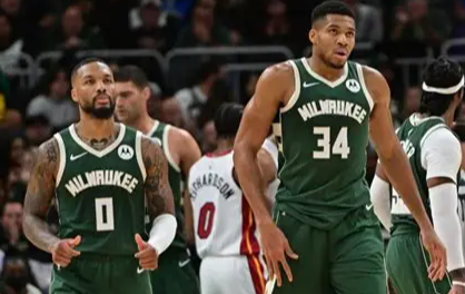 爵士：残阵逆袭，青春风暴燃动赛场