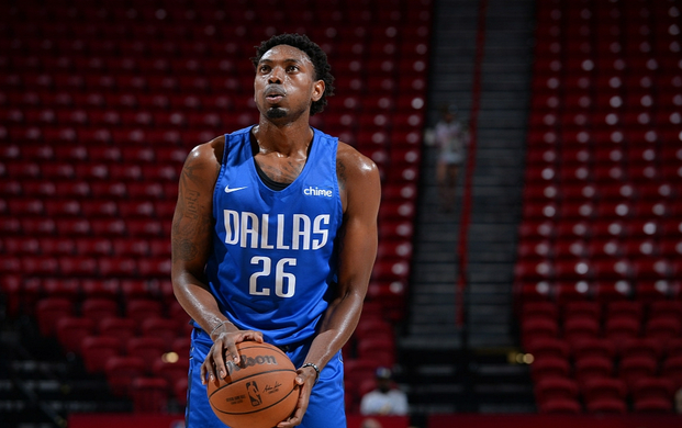 国王：在挣扎中寻觅曙光