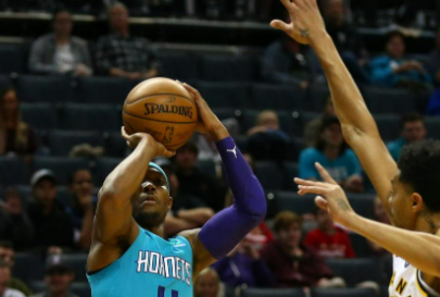 黄蜂外线火力迎战步行者残阵：谁能破局逆袭？