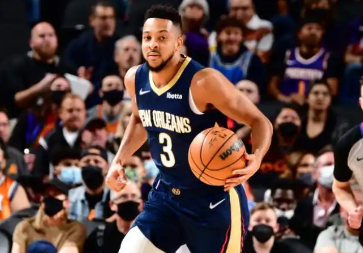 巨星不如角色球员？特雷杨东契奇交易价遭碾压，NBA交易逻辑引质疑