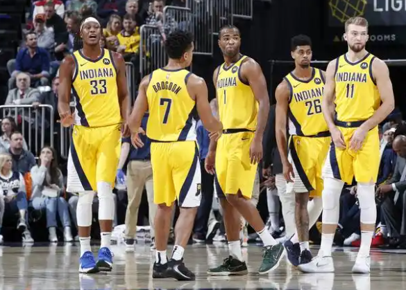 步行者：从巅峰跌落，在逆境中寻光