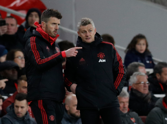 领跑曼联选帅！卡里克蓄势待发接掌帅印