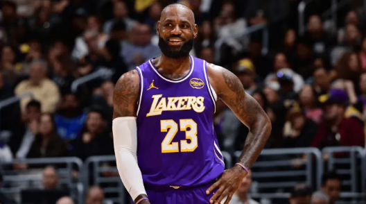 正负值榜单揭秘湖人新年强势：41岁詹皇领携，角色球员成关键拼图