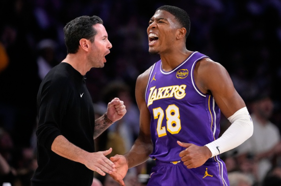 雷迪克盛赞八村塁：联盟顶级接球投手，湖人仍在寻攻防平衡