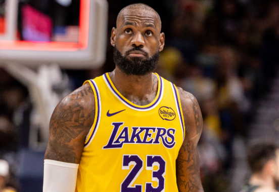 湖人三连败再遇考验 詹姆斯背靠背出战仍待定