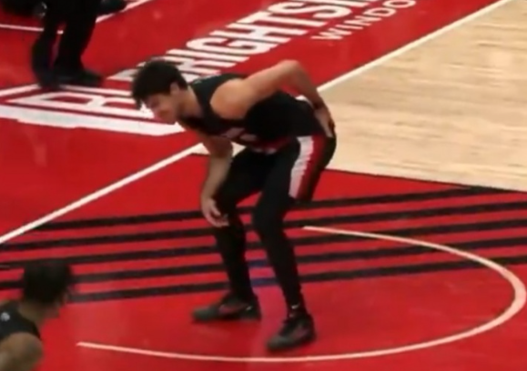 阿夫迪亚伤缺 开拓者客战勇士遇阻