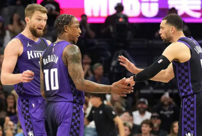 国王战尼克斯：重建与韧性的激烈碰撞