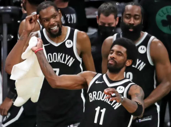 篮网：逆境中探寻曙光，赛场之上书写坚韧篇章