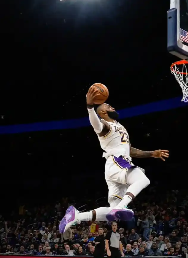 放空即致命！卡鲁索三分引爆全场 雷霆末节稳握胜券剑指四连胜