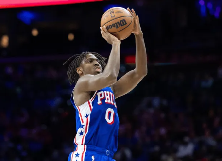 马克西16中5沦为铁匠 76人崩盘背后危机四伏