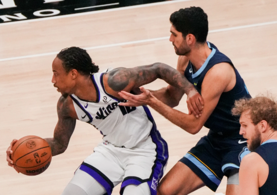 灰熊：逆境中觉醒，柏林赛场展锋芒