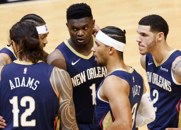 鹈鹕：逆境中探寻曙光的逐梦之旅