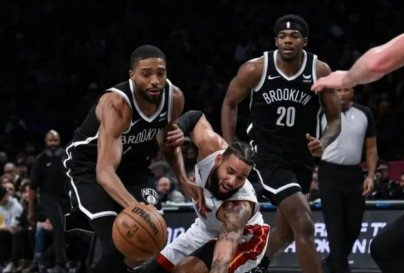 芝加哥公牛激战布鲁克林篮网：逆袭与救赎的较量