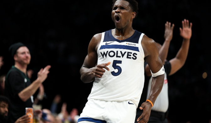 伤病阴影笼罩对决 森林狼客场挑战火箭存悬念