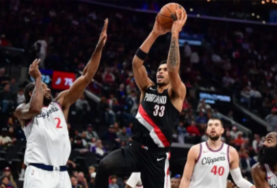 开拓者挑战湖人：青春风暴与巨星光芒的碰撞