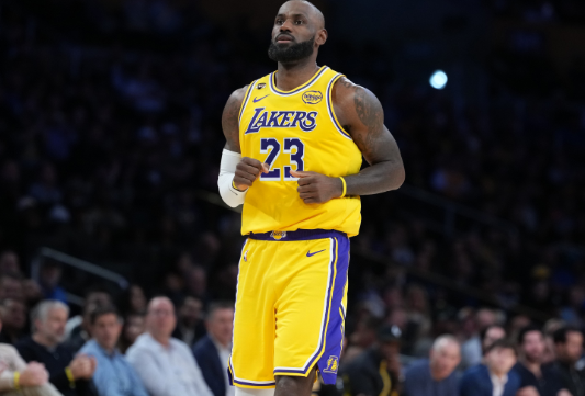 伊戈达拉：詹姆斯的伟大，自带话题基因