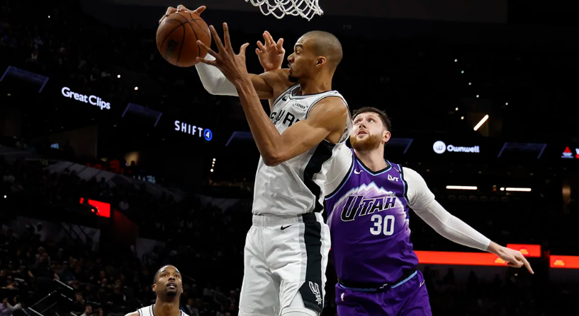 三连胜稳势攀升 文班亚马率马刺擒爵士